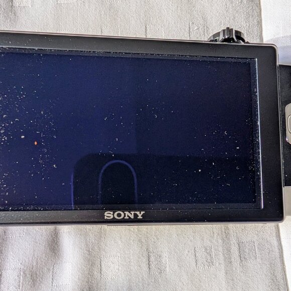 sony cybershot dsc t500 digital camera - Picture 3 of 13